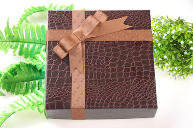 Brown Polyester Hadiah Packing Ribbon Untuk Box Dibesarkan Logo 25cm Lebar Durable